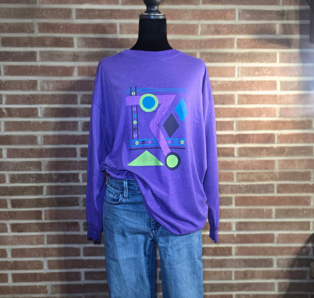 Vintage 90s Knit Series Abstract Geometric Graphic Long Sleeve Shirt Purple L